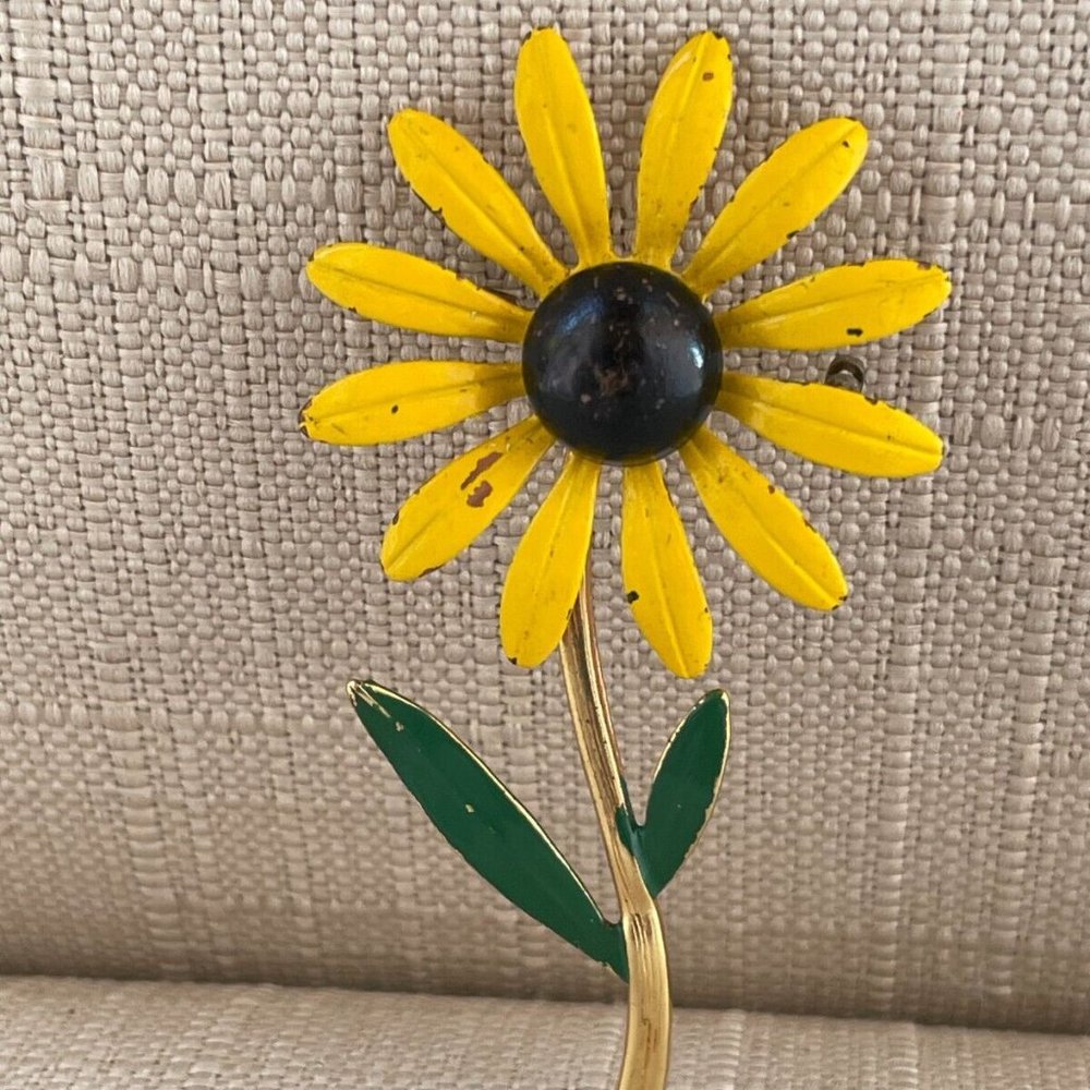 Sun Flower Pin Yellow/Black Sunflower Gold Tone Vintage Brooch Pin